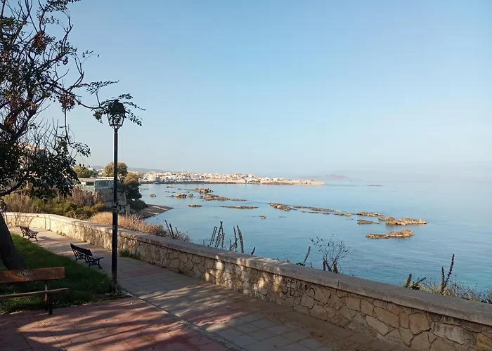 Sunny Family Apartment In Chania Close To The Sea